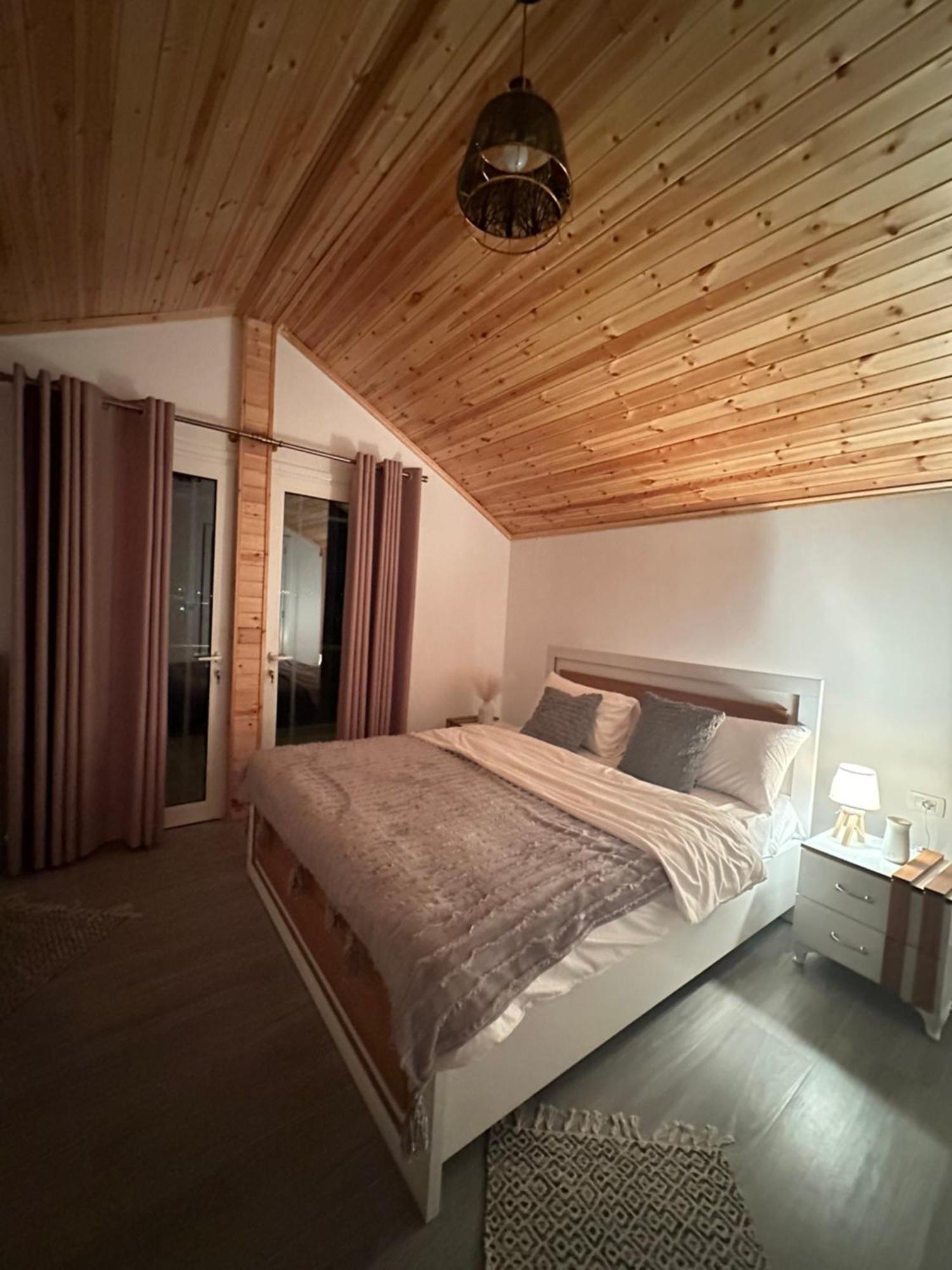 Guest House Rean Berat Exterior photo